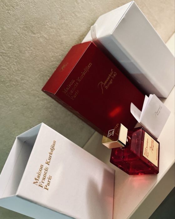 Парфюм Maison Francis Kurkdjian Baccarat Rouge 540 Extrait de Parfum