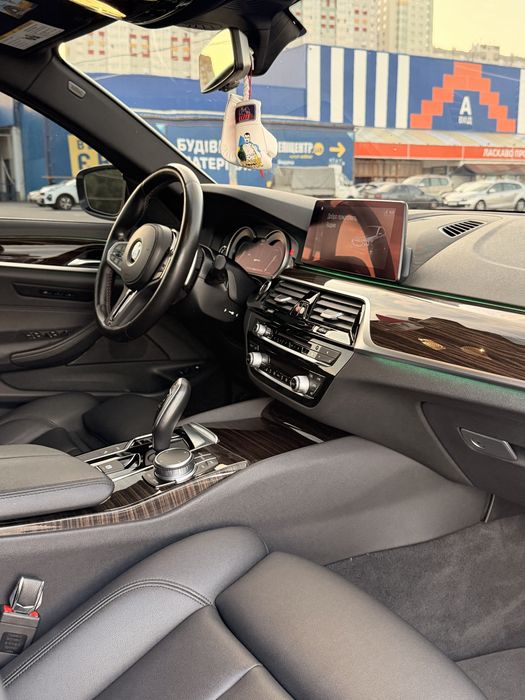 Продам BMW g30 2019 рік Київ Ідеал Гібрид