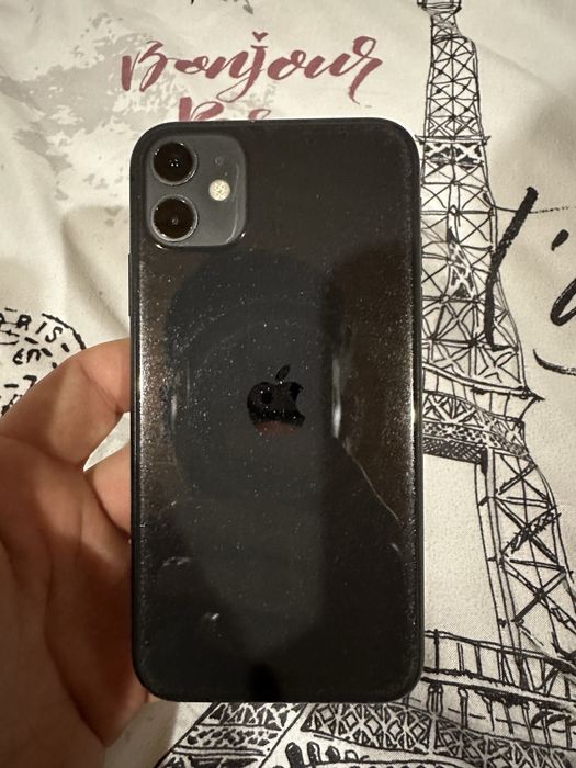 Айфон 11 128 гб.