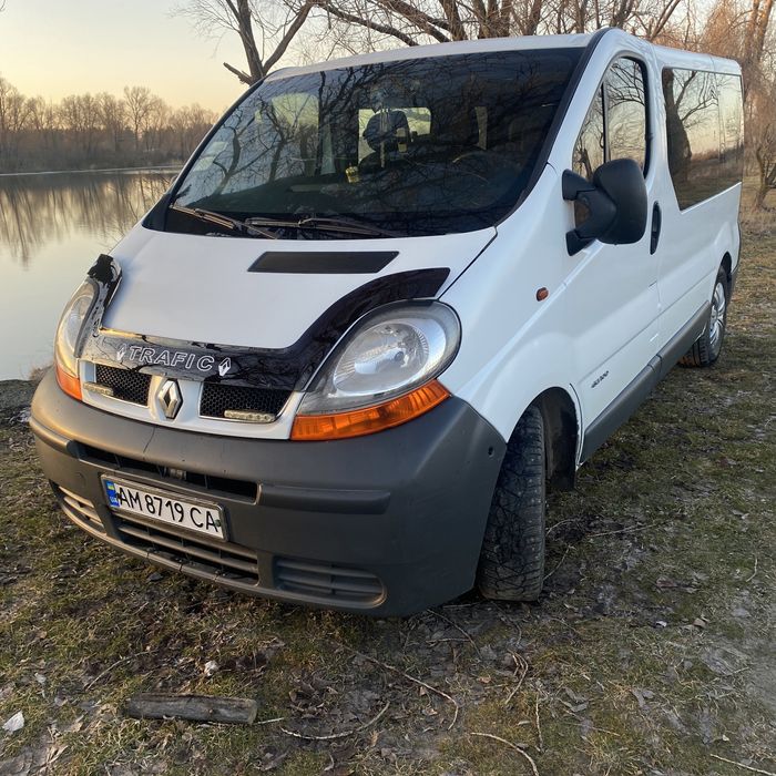 Renault Trafic 100