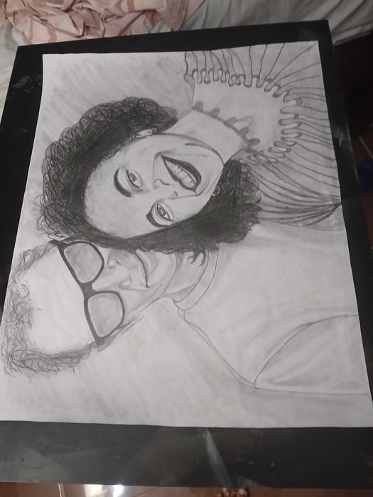 Pinturas, retratos, desenhos a carvão por encomenda.