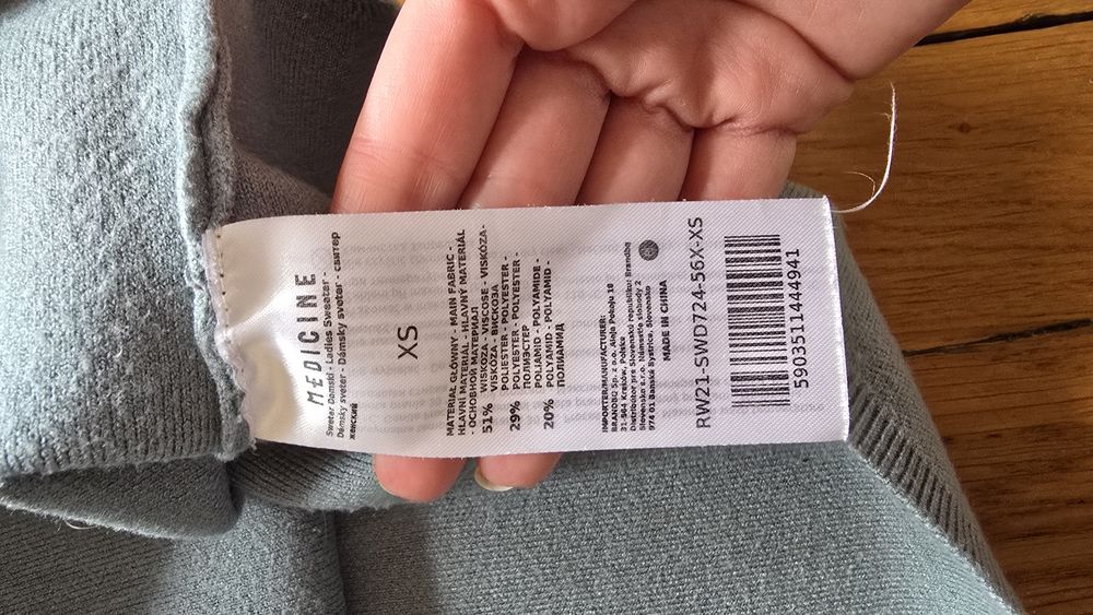 Sweter medicine zielony