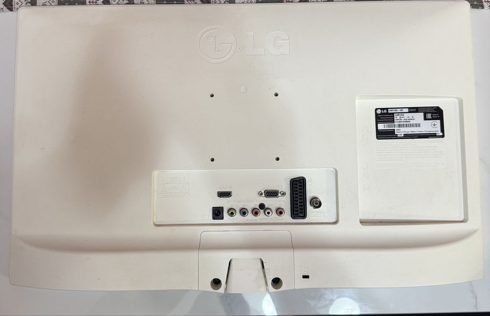 Телевізор LG 24