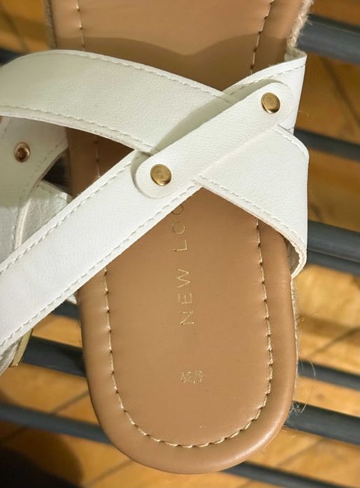 Босоніжки 39 розмір