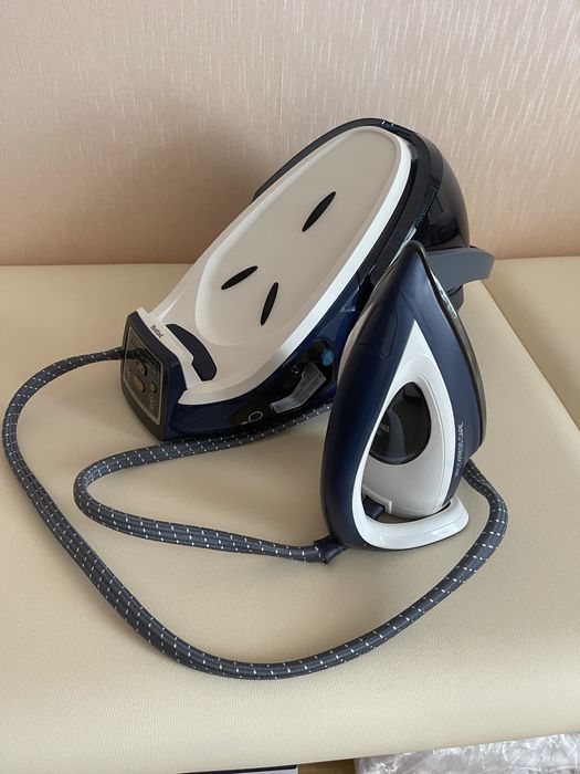 Утюг с парогенератором Tefal GV 9080