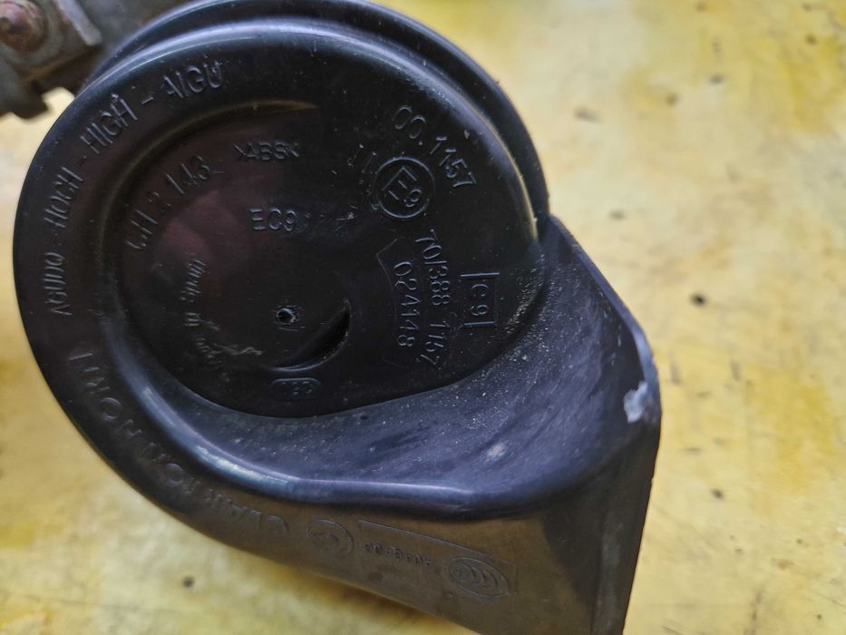 Klakson Vw Audi Seat Skoda nr.02.41.48