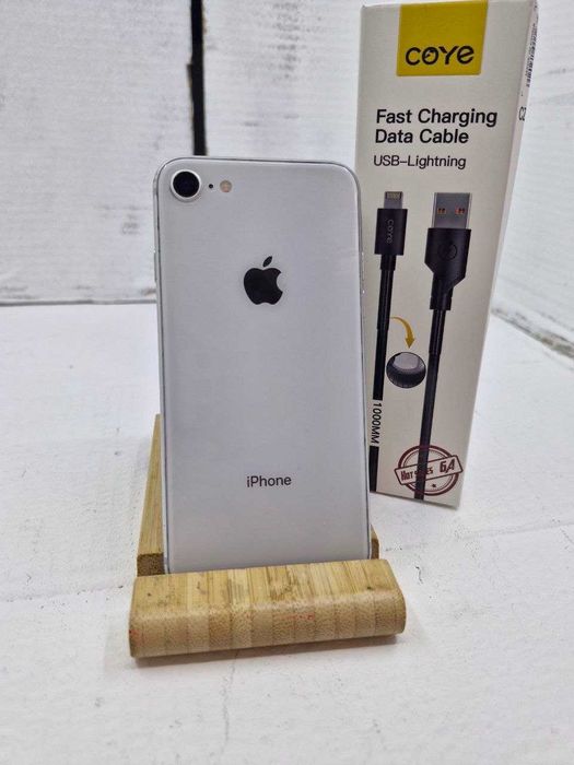 Apple iPhone 8 64GB смартфон  | Батарея НОВА | Хороший стан