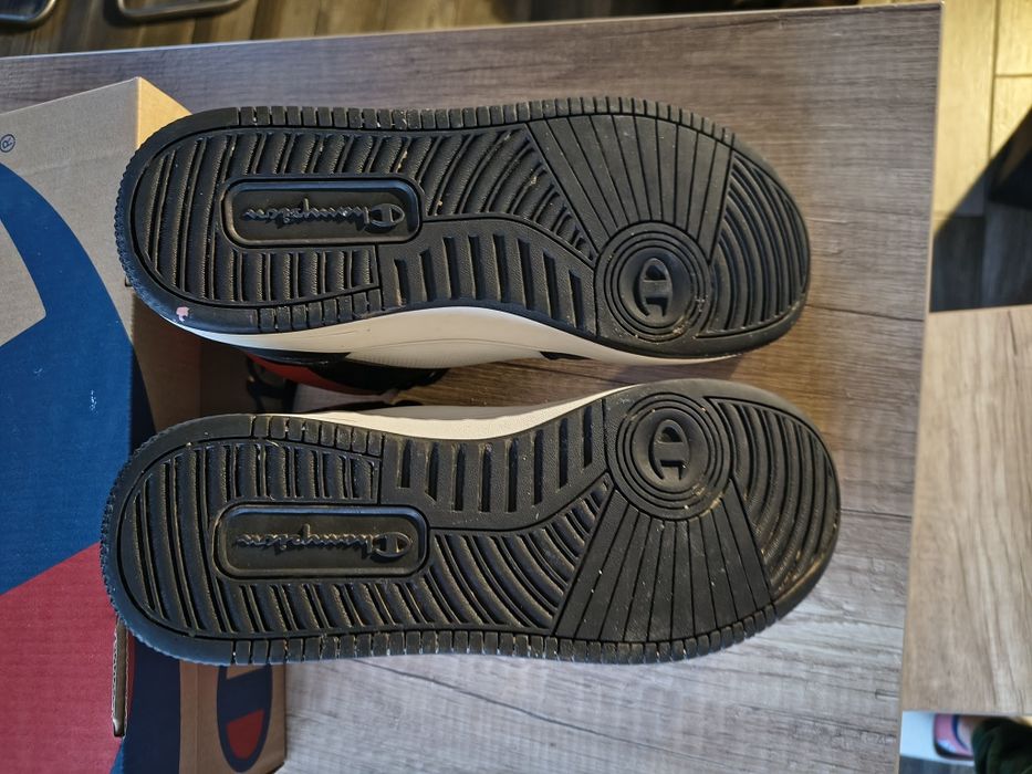 Buty Champion 41