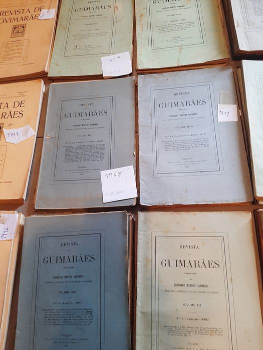 Grande Lote de Antigas Revistas de Guimarães A Mais Antiga Data de 1888