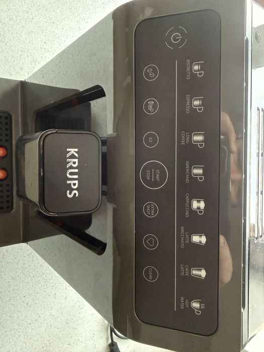 Кавомашина KRUPS Evidence Classic EA89ZB10 майже нова