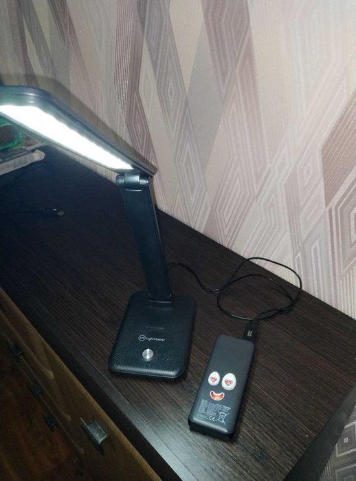 Настільна лампа 9вт