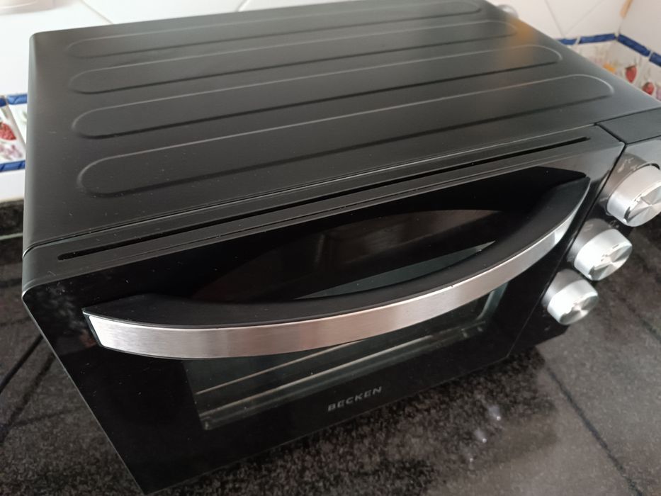 Mini-forno elétrico