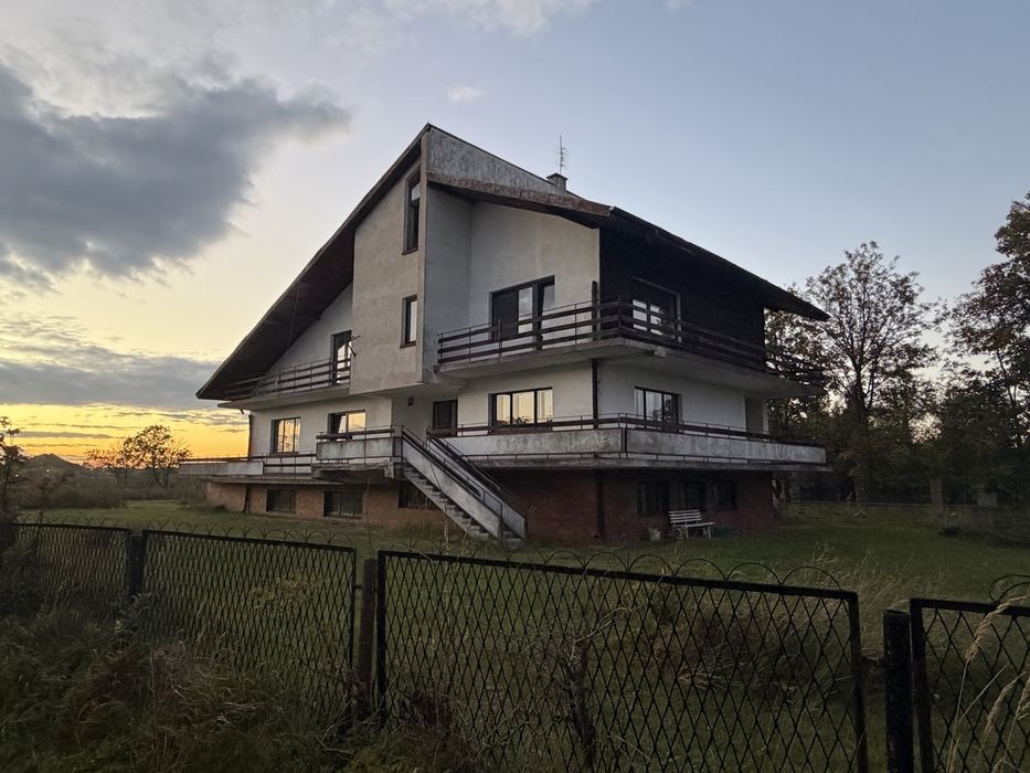 Dom 400m2 z działką 3000m2  działka inwestycyjna 1 linia zabudowy