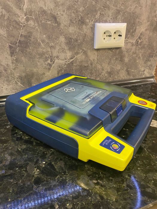 Powerheart AED G3 Plus Semi-Automatic