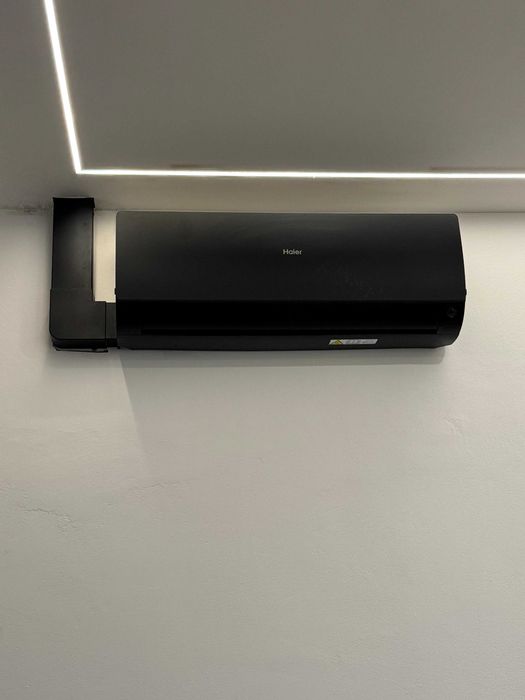 Ar condicionado HAIER Flexis WIFI 9k btu preto