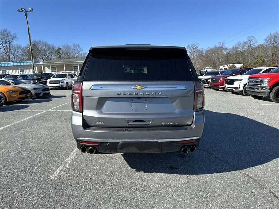 2022 Chevrolet Suburban Premier