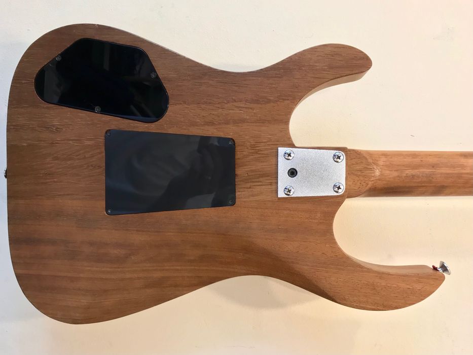 Presto Lang gitara elektryczna HSS 24 progi tremolo z blokadą strun, Polska