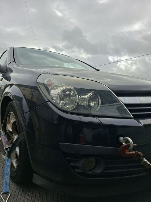 Opel Astra H 1.7 CDTI (2006) – Para Peças ou Recuperar