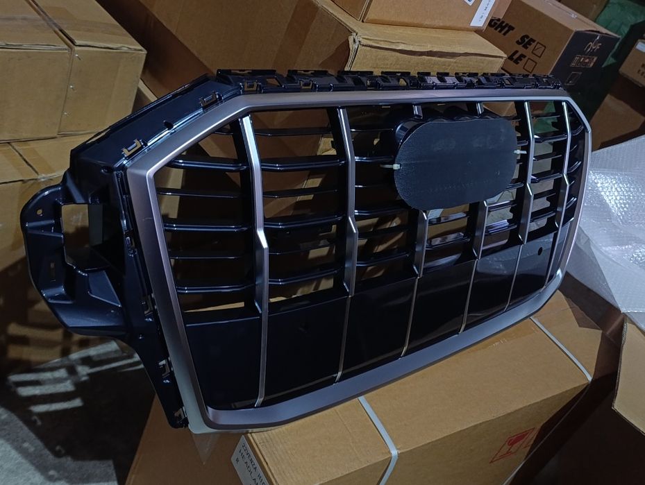 Решетка радиатора Audi Q5 Q7 Q8 Ауди рест дорест