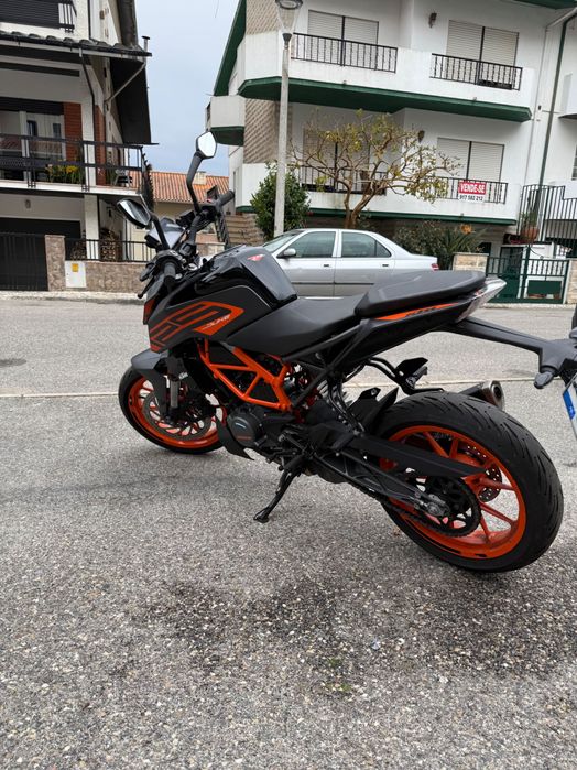 Mota KTM DUKE 125