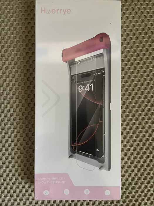 Защитное стекло антишпион Hoerrye Privacy с рамкой автоустановки на iPhone 17 Pro Max