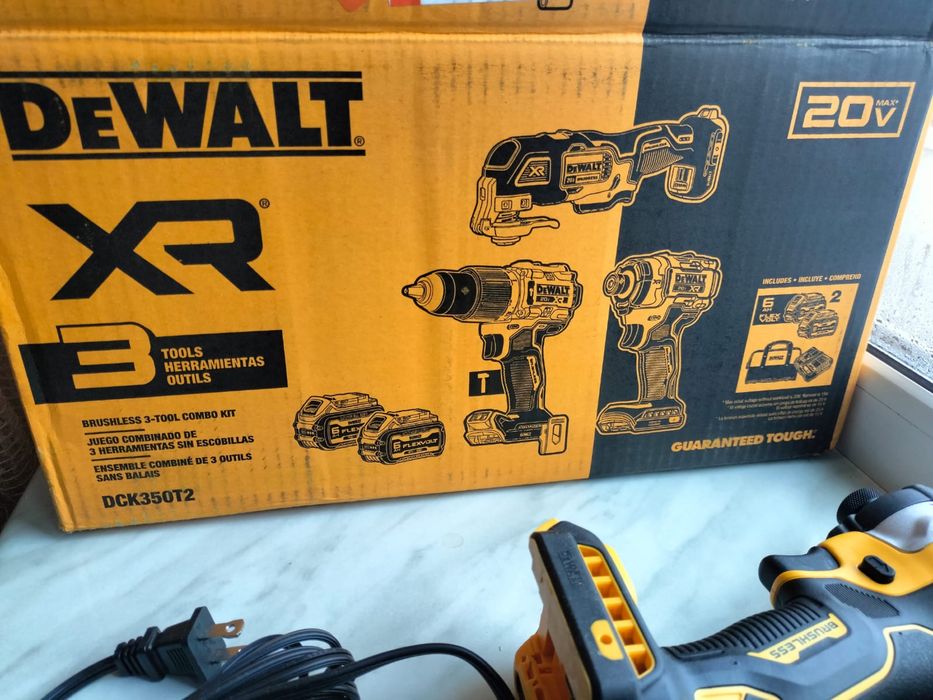 Dewalt  DCK350T2