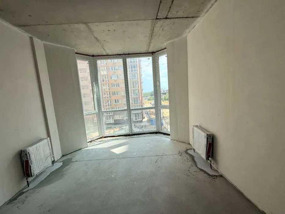Продам 2 комнатную квартиру 65кв.м. в новом доме с начатым ремонтом на Поселке Котовского