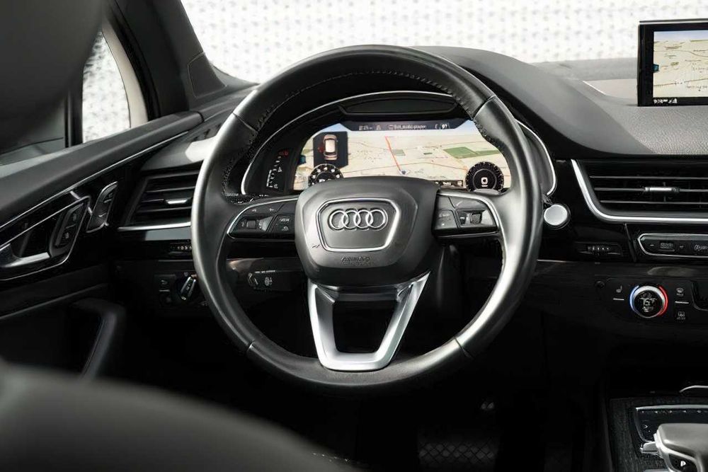 Audi Q7      2019