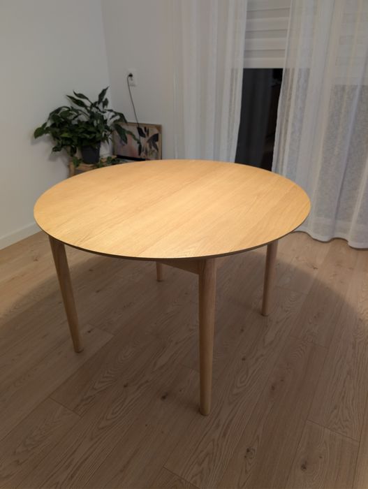 Stół do jadalni rozkładany