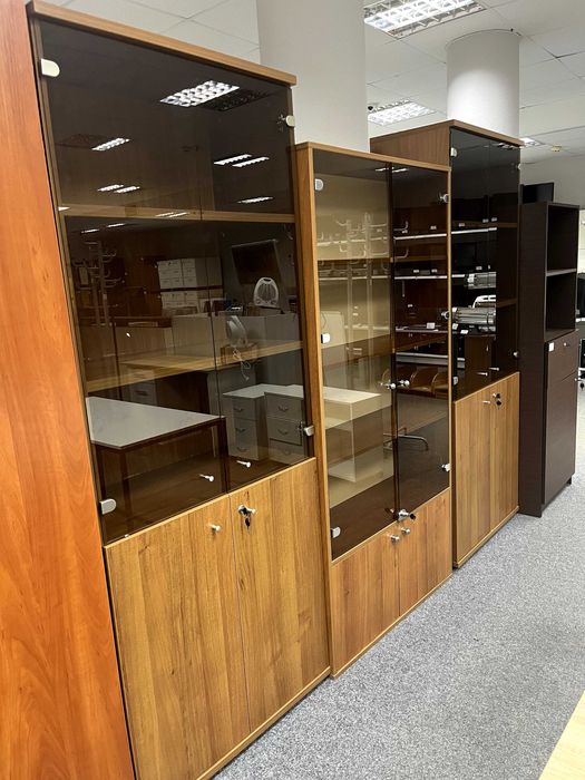РАСПРОДАЖА офисной мебели тумбы комоды ящики полки