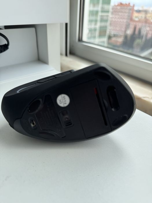 Ergonomic Wireless Mouse446638839857172484