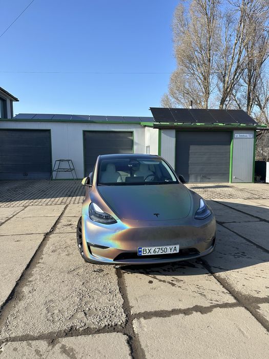Tesla Model Y 2023