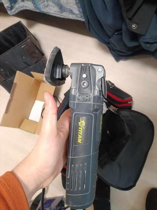 Багатофункціональний інструмент (реноватор) TITAN PR36