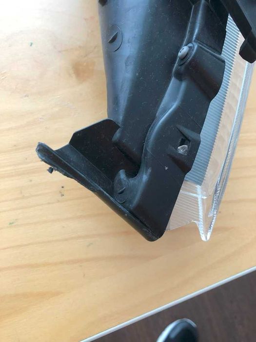 Farol direito Nissan Juke F15 (2010 a 2014) (ref. 261203YW0D)