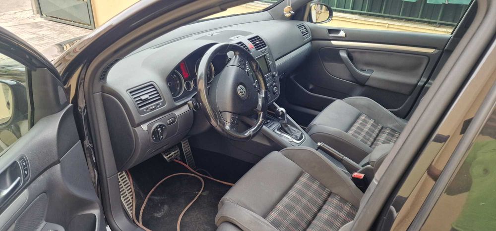 VOLKSWAGEN Golf GTI Aceito trocas