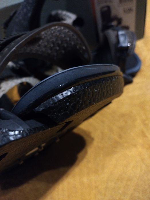 Prawie Nowe Wiązania Snowboardowe Rome Katana Pro L/XL, 43-47 eu.