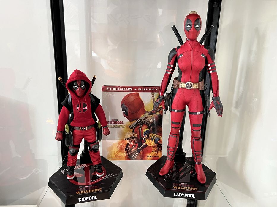 Hot Toys Ladypool Kidpool
