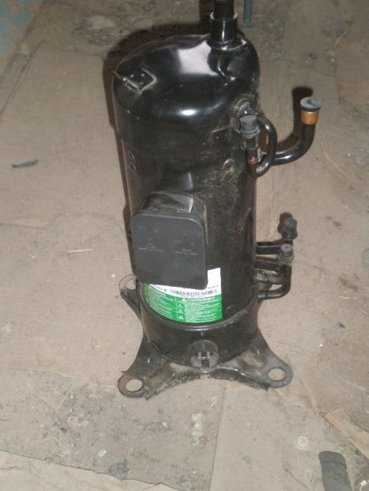 Компрессоры кондиционера разной мощности .