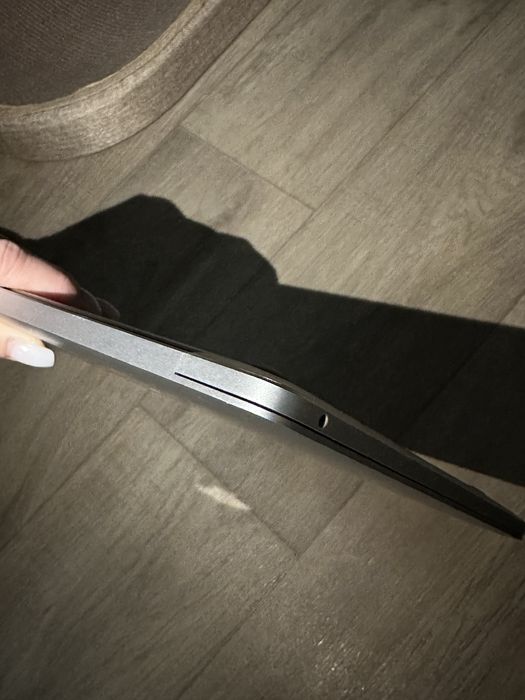 Продам MacBook Pro 2020 512gb