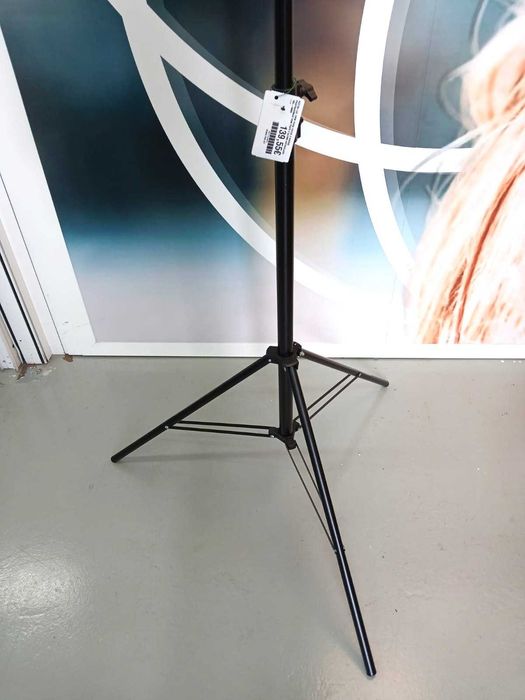 Luz Nova e Profissional 120 W com Globo, Tripé e Comando