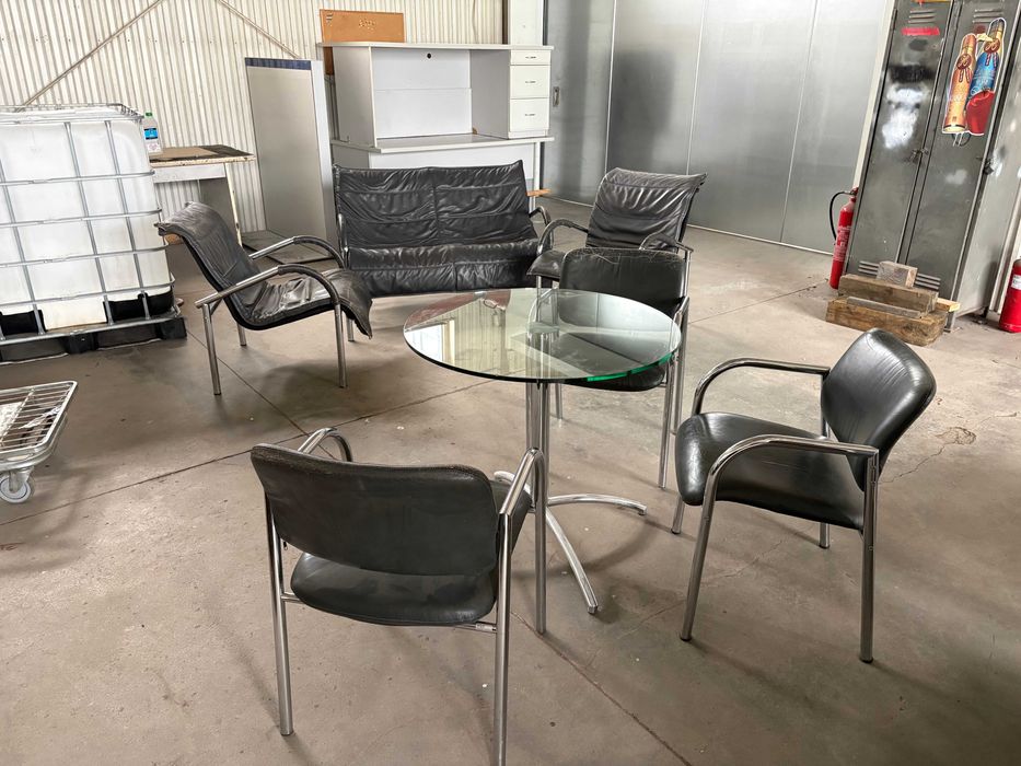 krzesła skóra , foteliki, sofa , stolik - metal chrom