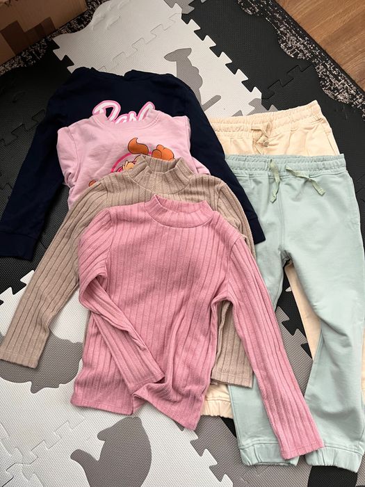 Spodnie dresowe, bluzy i polgolfy