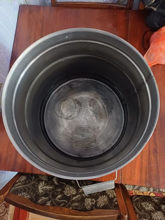 Продам каструлю нержавіючої сталі