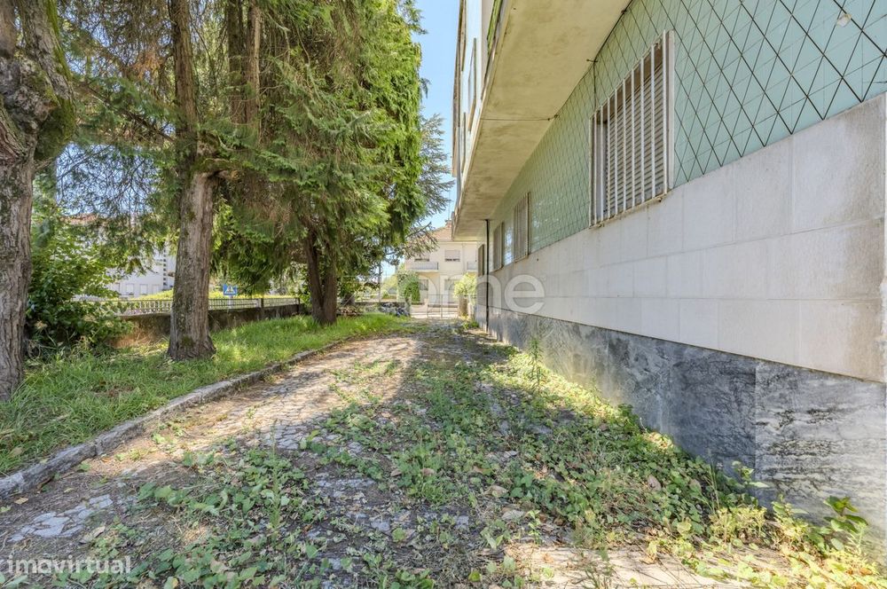 Apartamento em S. Vitor T5+1
