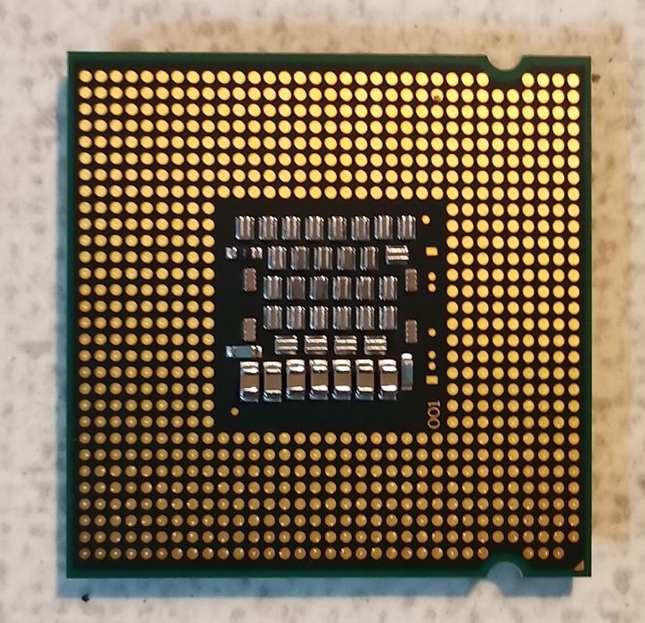 Intel E6750 Core 2 Duo 2,667 GHZ CPU FSB 1333 e 2x Intel Pentium 4 CPU