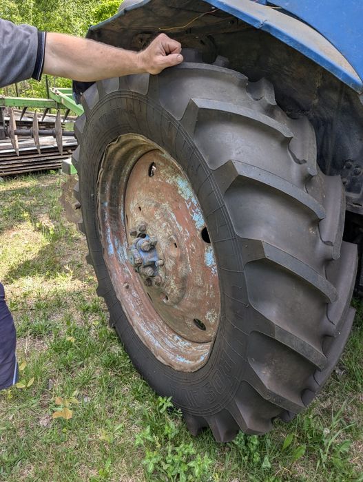 Скати колесо Резина МТЗ 82 892 1025 15.5/16.9 р38 Балочний Мост ЮМЗ