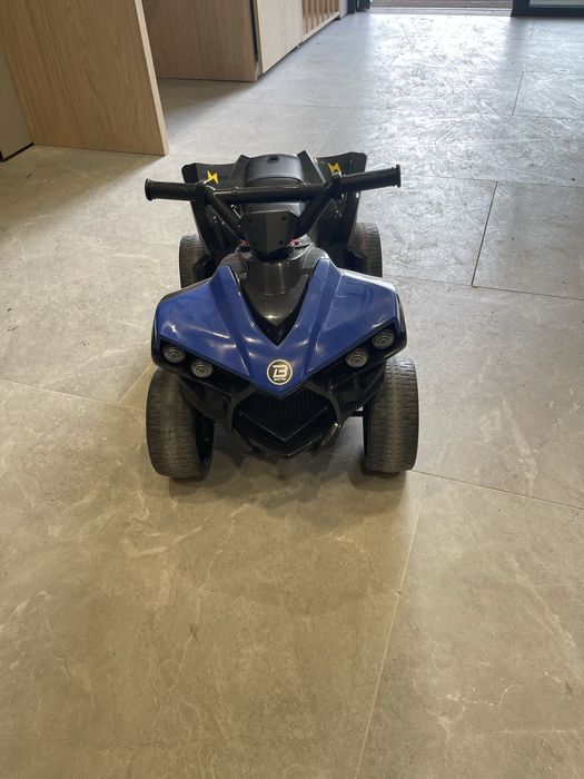 Продам дитячий квадроцикл