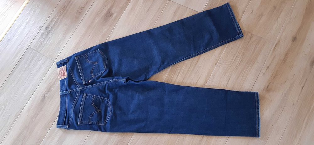 Spodnie damski Levis rozmiar 28