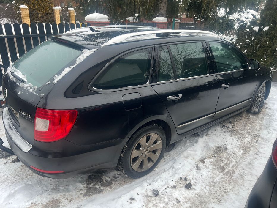 Skoda SUPERB 1.6TDI  2011r stan bdb