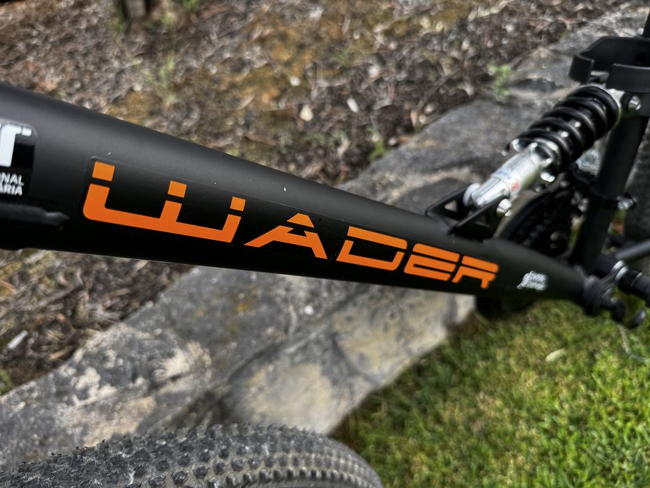 Bicicleta BTT EMT Wader 26” – Dupla Suspensão – Excelente Estado